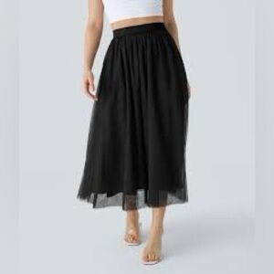 Halara High Waisted Mesh Overlay Flowy Flare
Midi Skirt - XS - Black